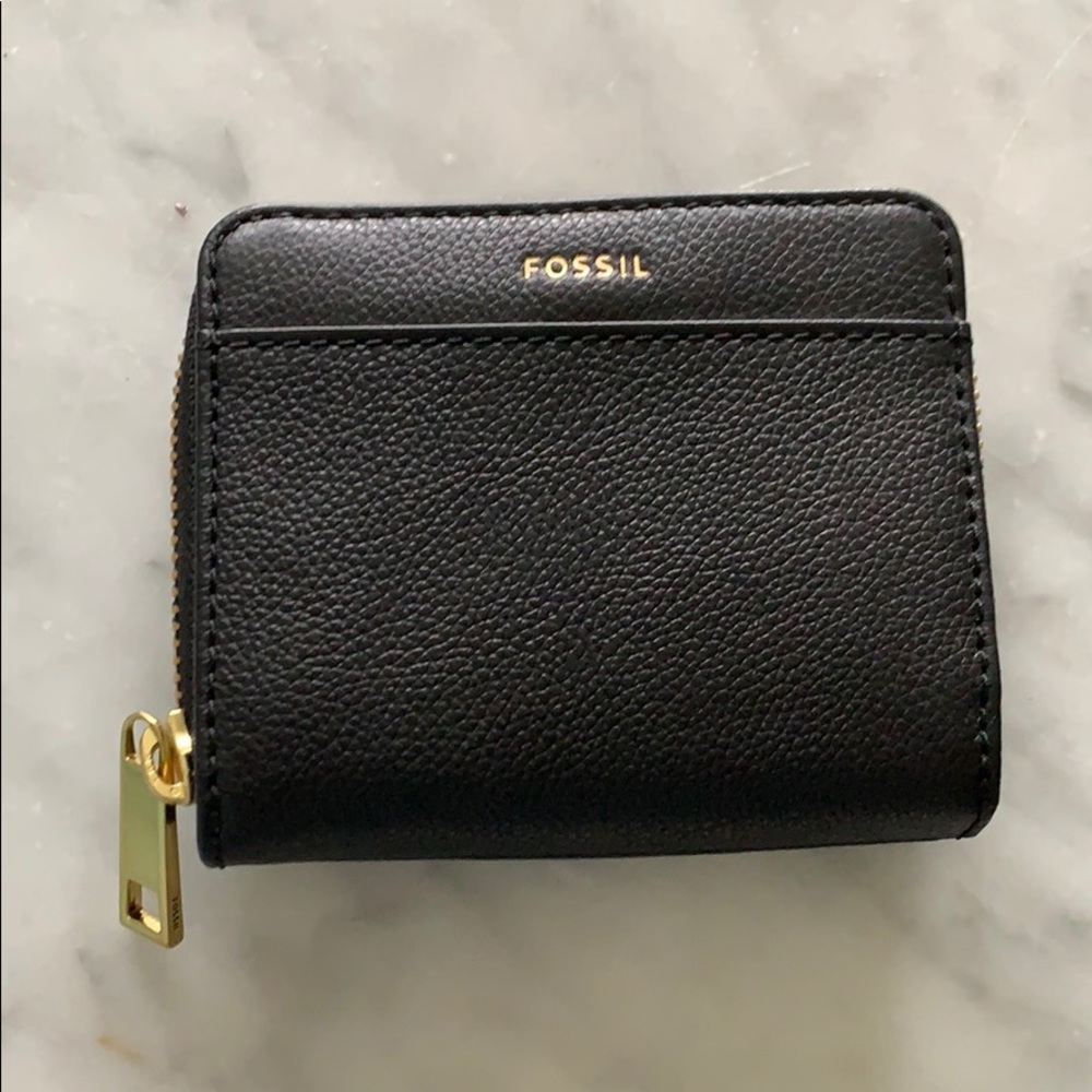Fossil wallet NWT